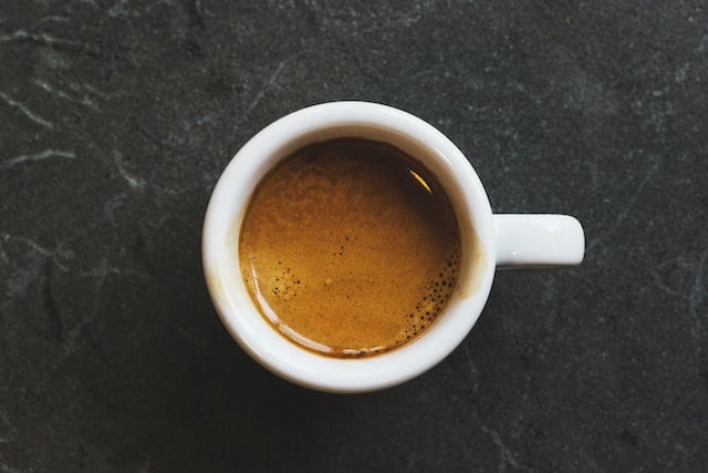 چرا قهوه گاهی طعم ترش می‌دهد؟ بررسی قهوه ترش